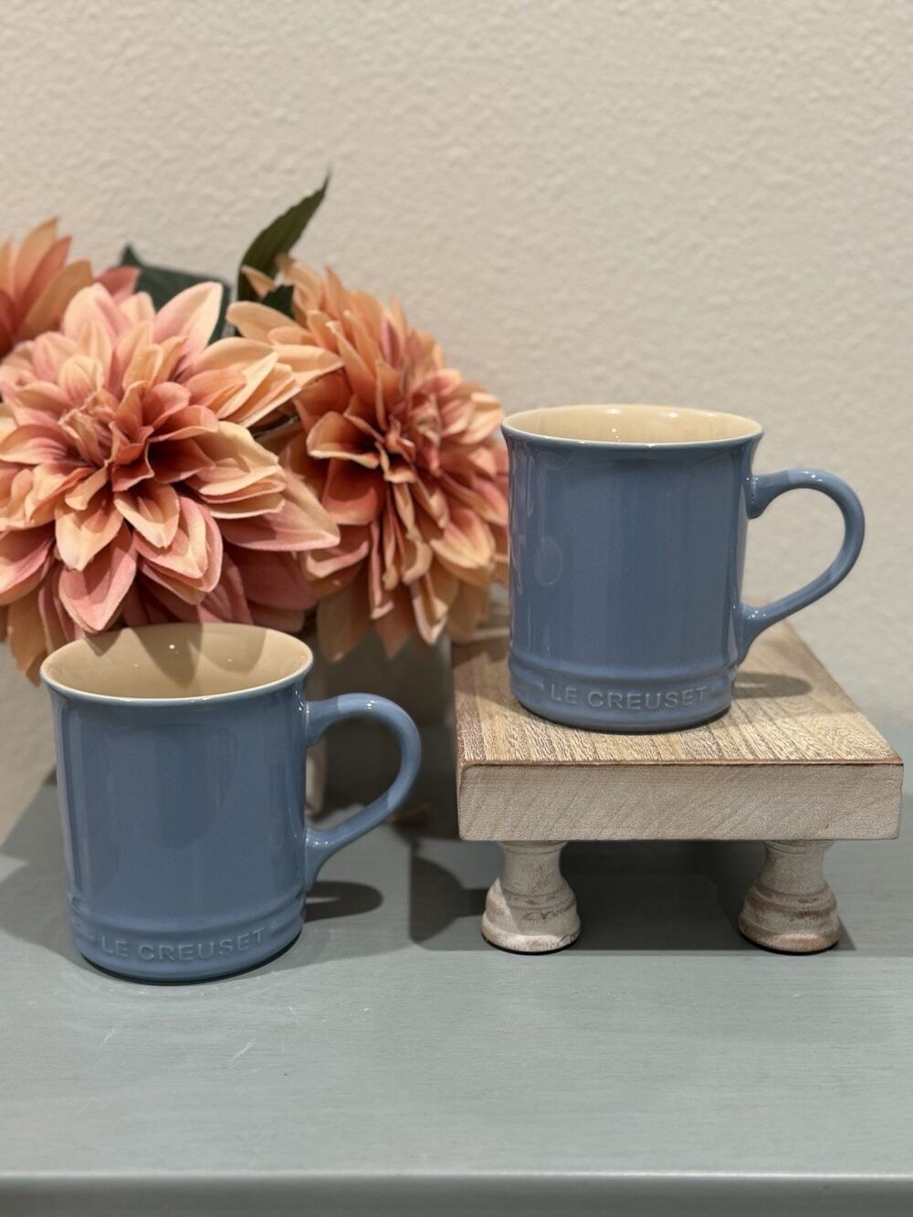 Rare Le Creuset Dark Coastal Blue Vancouver Mugs 400ml 14oz Set of 2 NWT